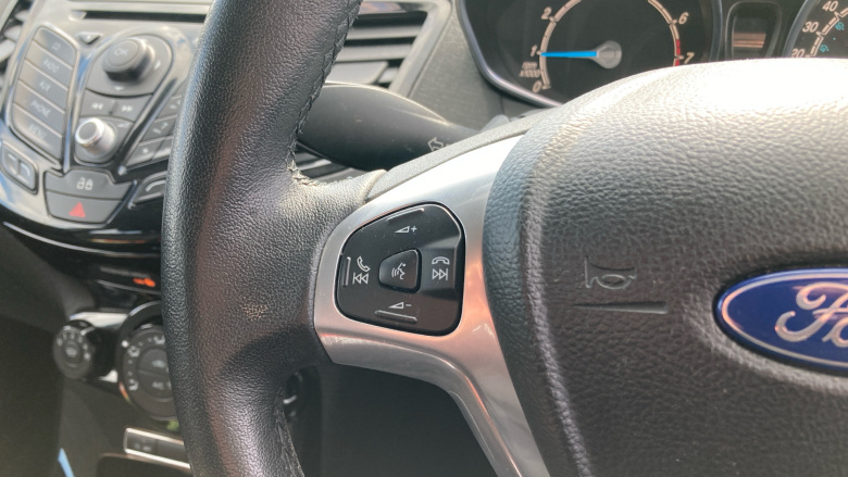 Ford Fiesta 1.0 EcoBoost Zetec 5dr Petrol Hatchback